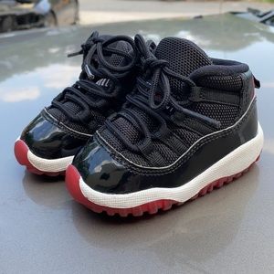 Air Jordan 11 Retro Bred Toddler Sneakers